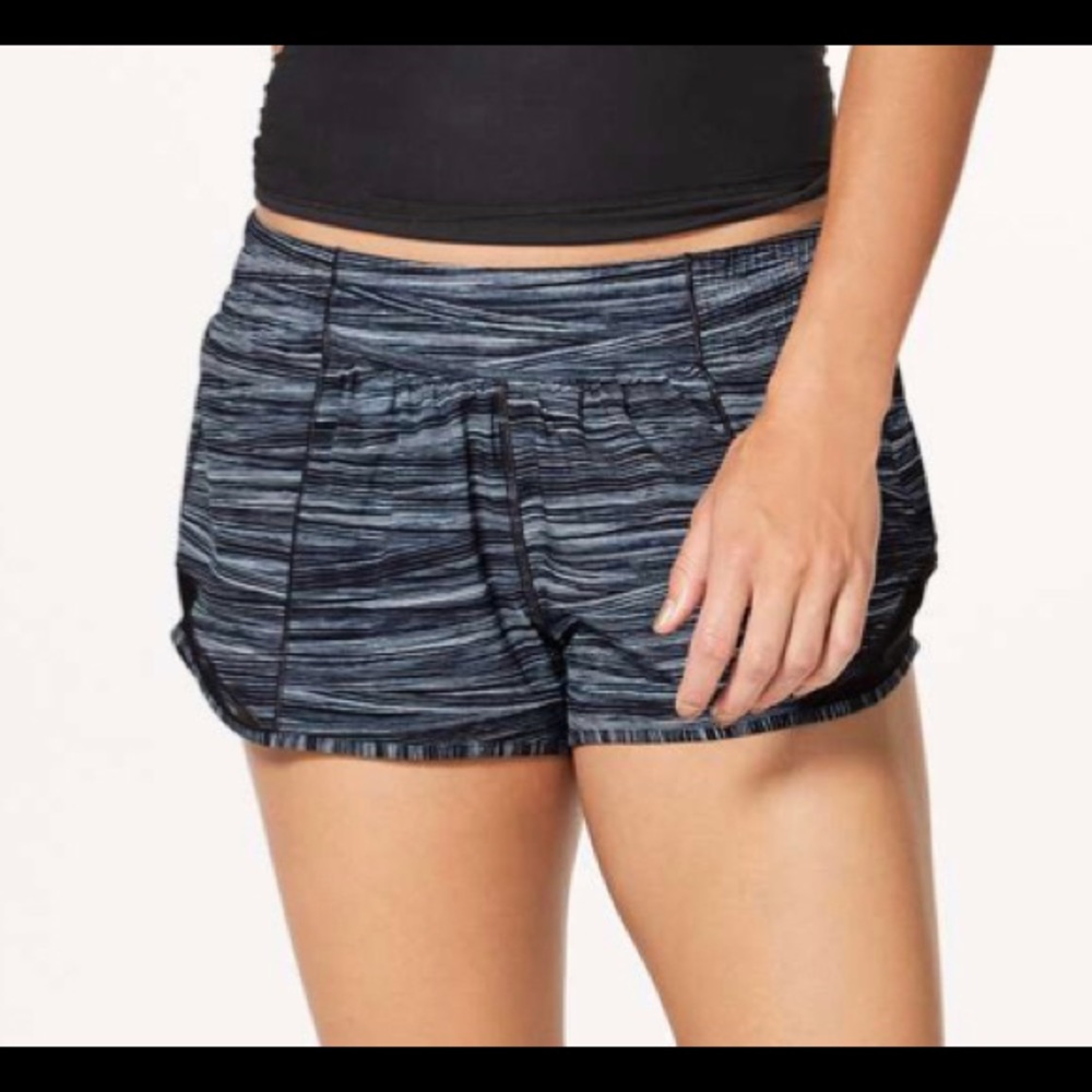 Lululemon Hotty Hot Short II - Grey Mix